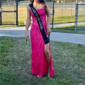 Gorgeous pink sequined gown XS.